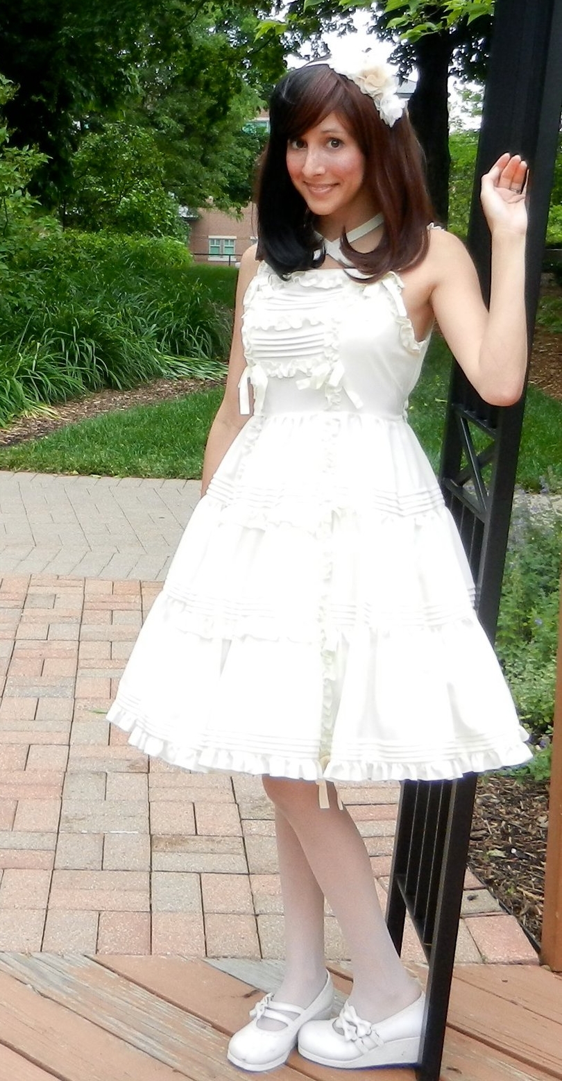 Brunette Lolita wearing White Opaque Pantyhose and White Shoes